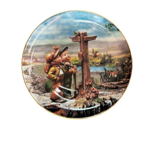 Danbury Mint Hummel March "A Windy Crossroad" Collector Plate new‎ - Picture 1 of 4